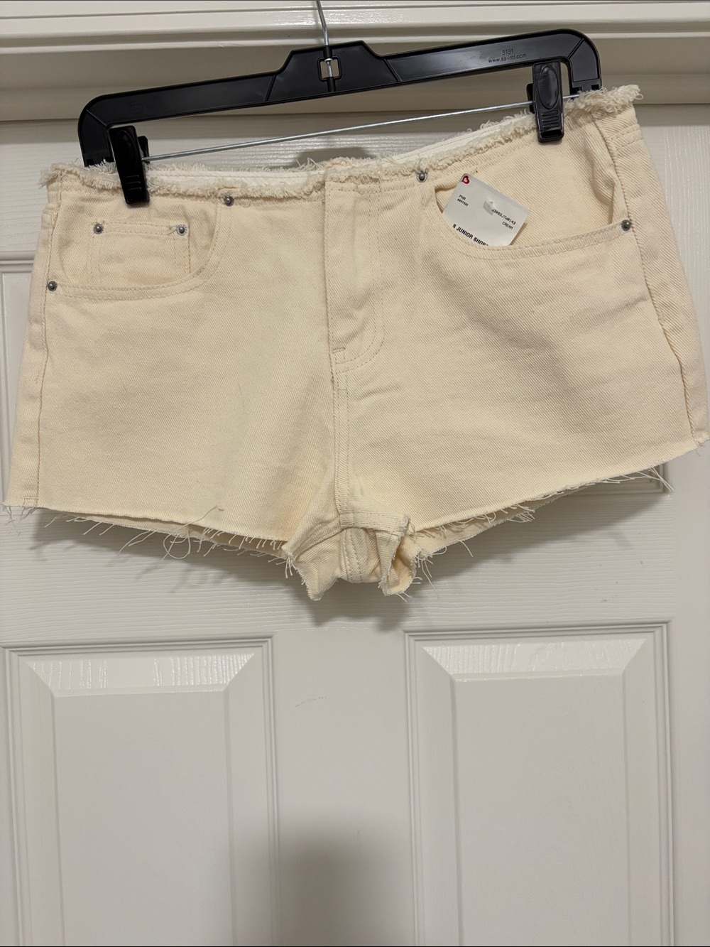 Cream High-Rise Frayed Denim Shorts - Junior Women NWT Size M